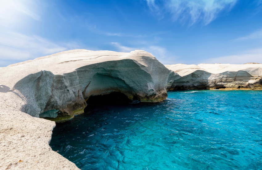 Sarakiniko Beach